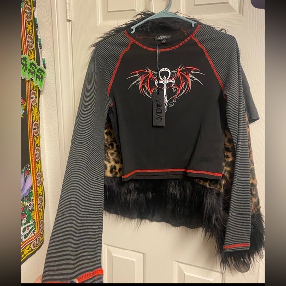 Widow long sleeve long sleeve top - Picture 1 of 3